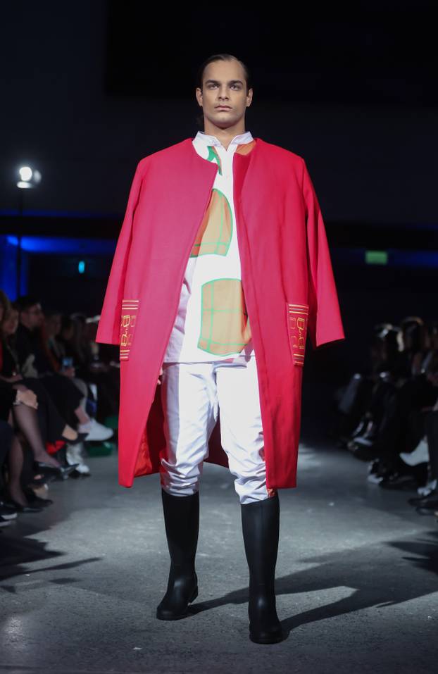 DIPMOD_10 - modna revija diplomskih kolekcija studenata Sveučilišta u Zagrebu Tekstilno-tehnološkog fakulteta