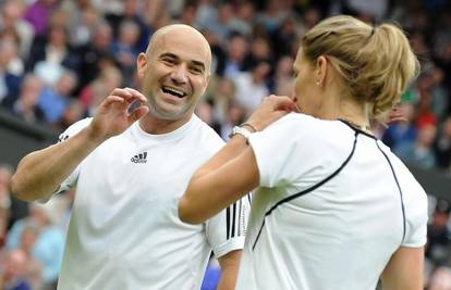 Andre Agassi na dražbi prodao  svoju golu suprugu Steffi Graf