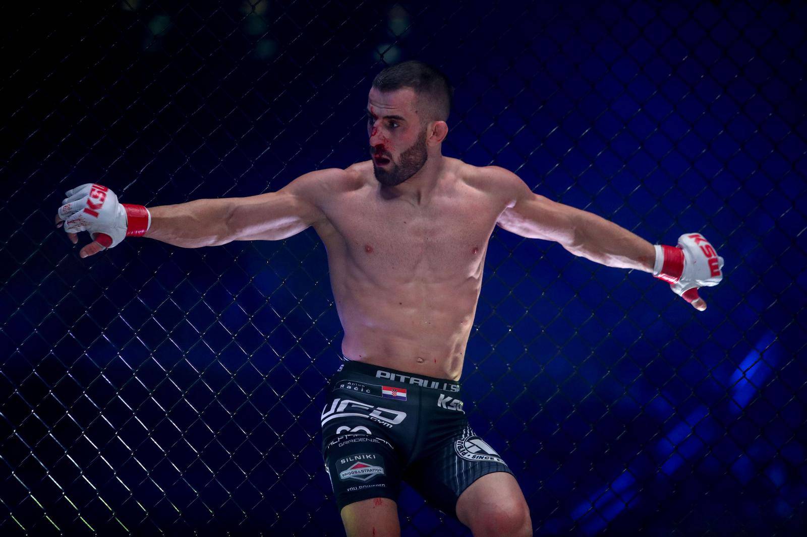 Zagreb: Borilački spektakl KSW 51, Antun Račić - Damian Stasiak