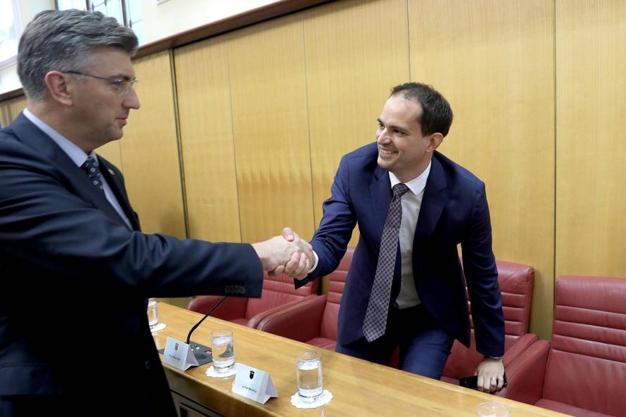 'Koliko znam, izabrani ministri ne bi trebali imati problema...'