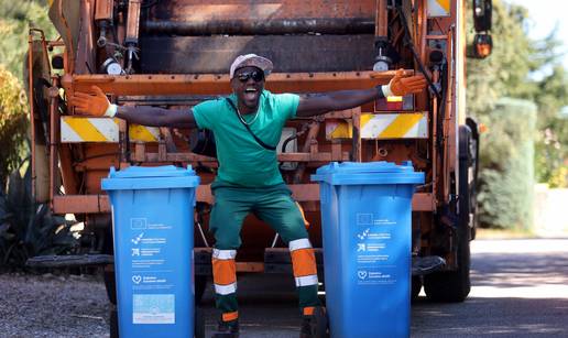 Senegalac Abi radi u komunalcu i plesom uveseljava otok Krk! 'Sreća mi je odluka, a ne stanje'