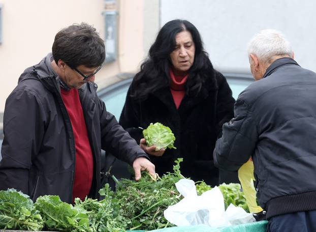 Šibenik: Raznolika ponuda na tržnici
