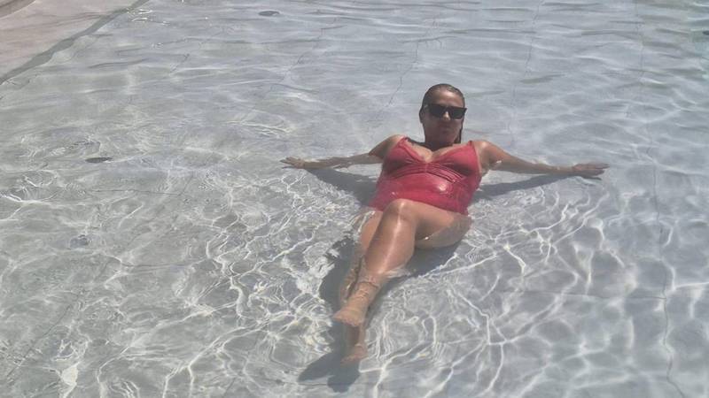 FOTO Ksenija iz showa 'Ljubav je na selu' izgubila je brojne kile, a sad se fotka u bikiniju