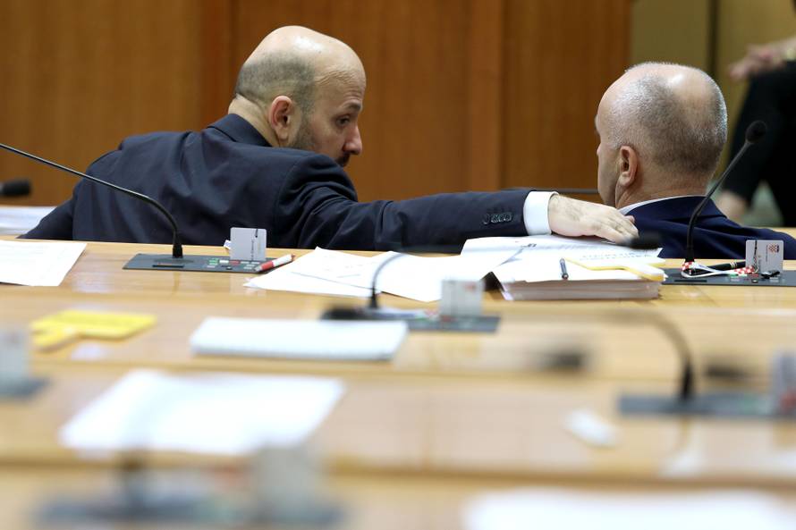 Maras glasovao s tuđeg mjesta: 'Kad volim razgovor s Fredom'