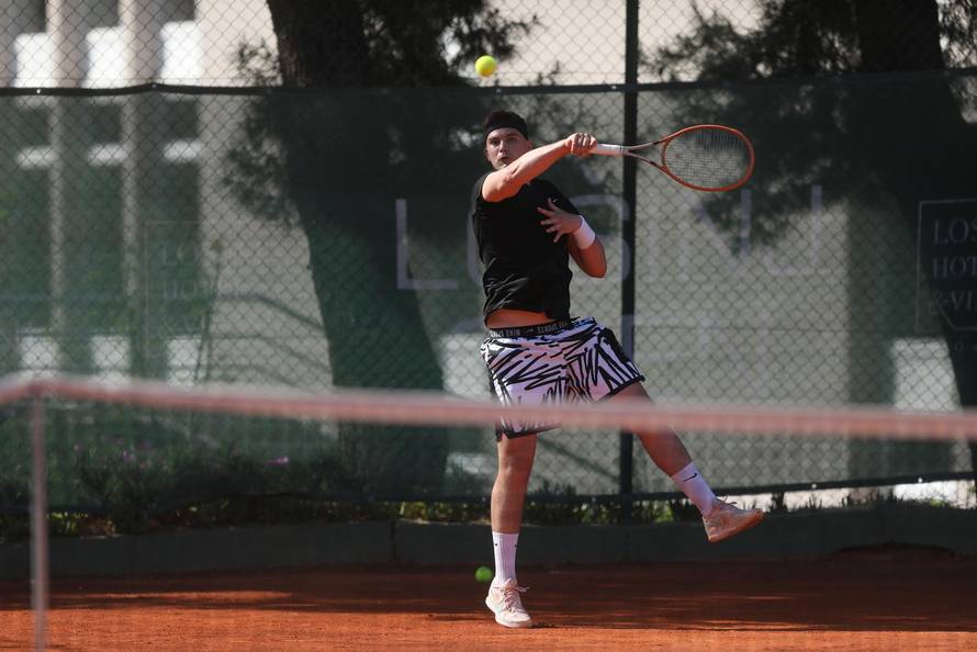 Teniski turnir rekreativaca "Stars Open Tour" na Malom Lošinju