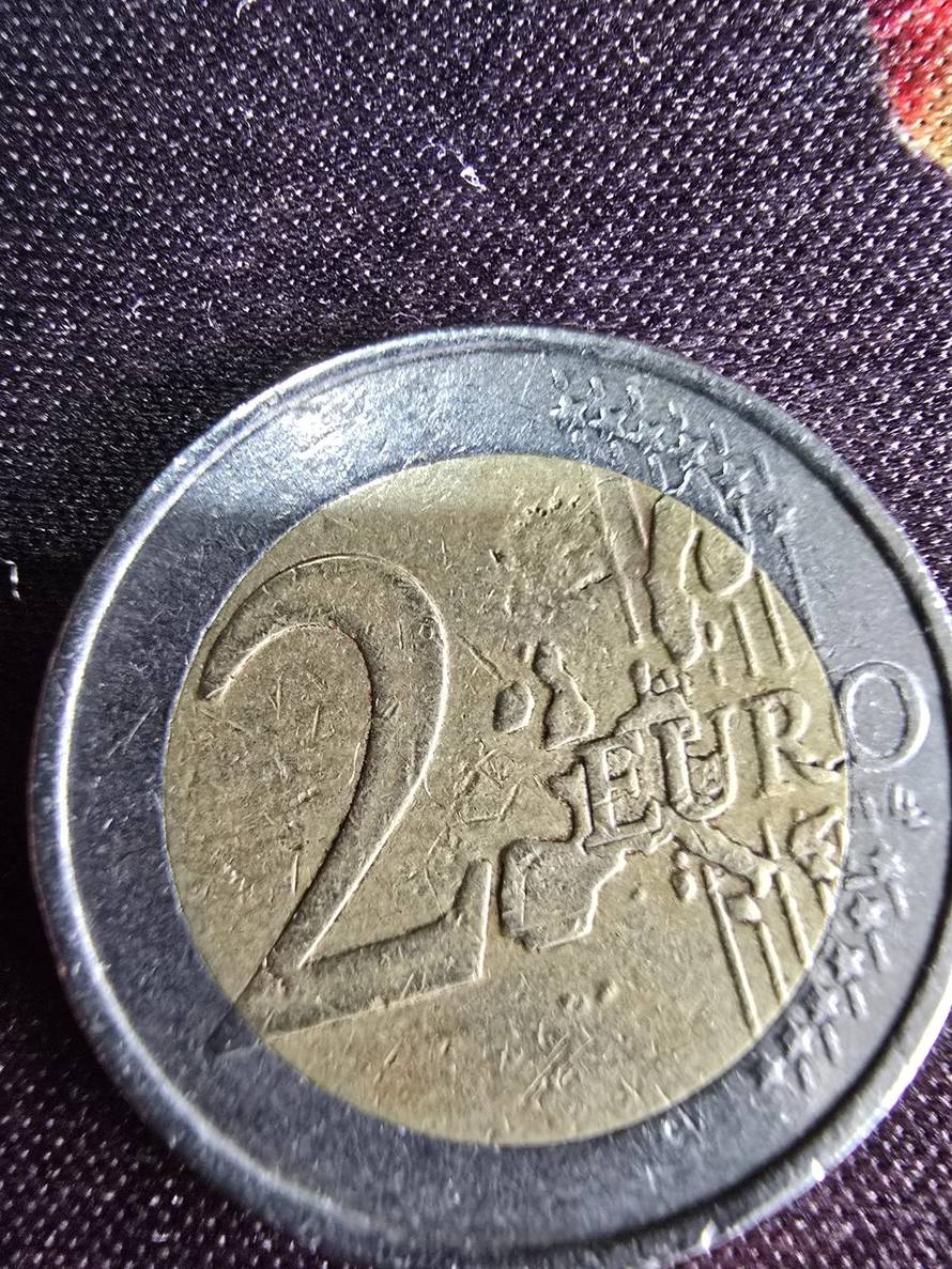 Bizarno! Hrvat kovanicu prodaje za 1,5 milijuna eura: Dao mi je Modrić. Može i prvi red do mora