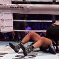 VIDEO MMA borac okušao se u boksu pa potezom šokirao sve. Bježao je od navijača iz dvorane