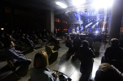 Zagreb: Mile Kekin održao koncert u Muzeju suvremene umjetnosti