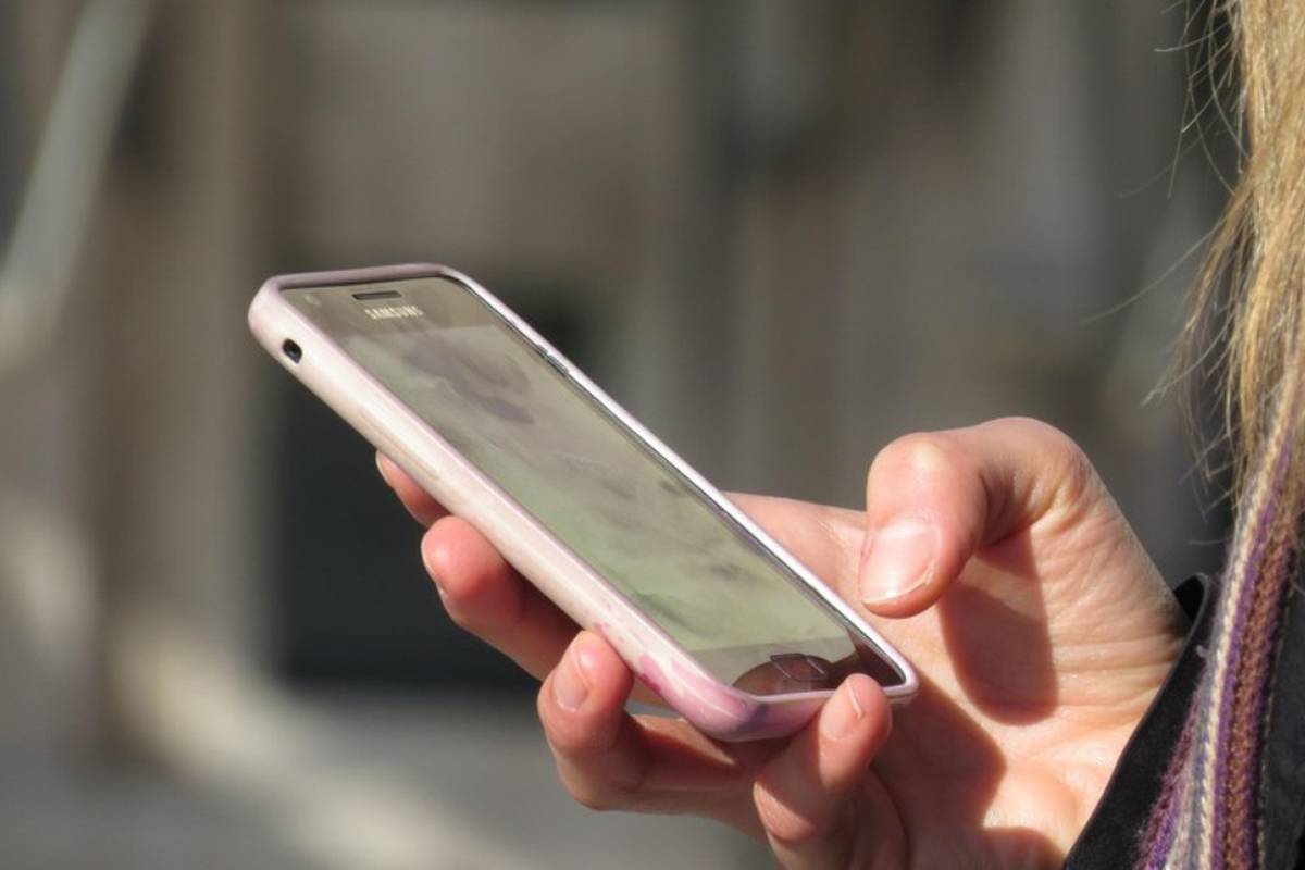 Putinova nova pravila: Telefoni moraju imati ruske aplikacije