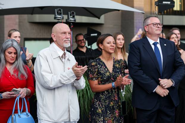 Alexandria: John  Malkovich iznenadio Vatrene u hotelu Aka