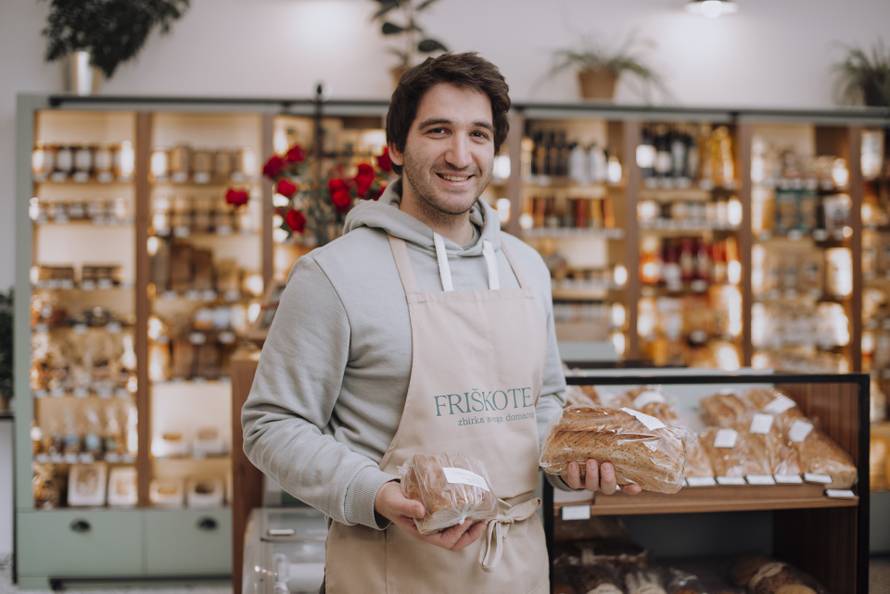Domaće meso, sir i povrće bez šetnje po placu - evo kako stiže do vas