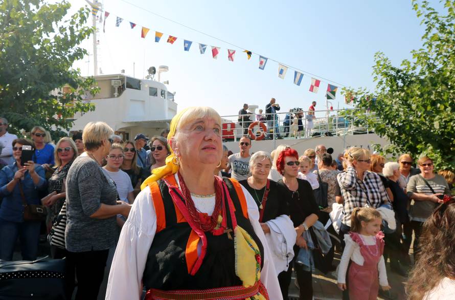 Skradin: Å ime Strikoman snima brod Tijat za 561. milenijsku fotografiju