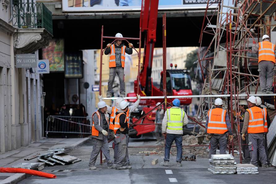 Rijeka: PoÄela demontaÅ¾a uruÅ¡ene skele