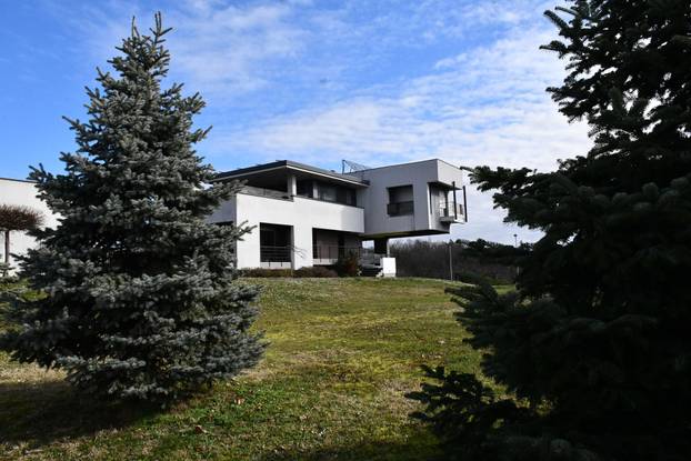 FOTO Ovo je luksuzno imanje s bazenom na kojem živi uhićeni gradonačelnik N. Gradiške Grgić