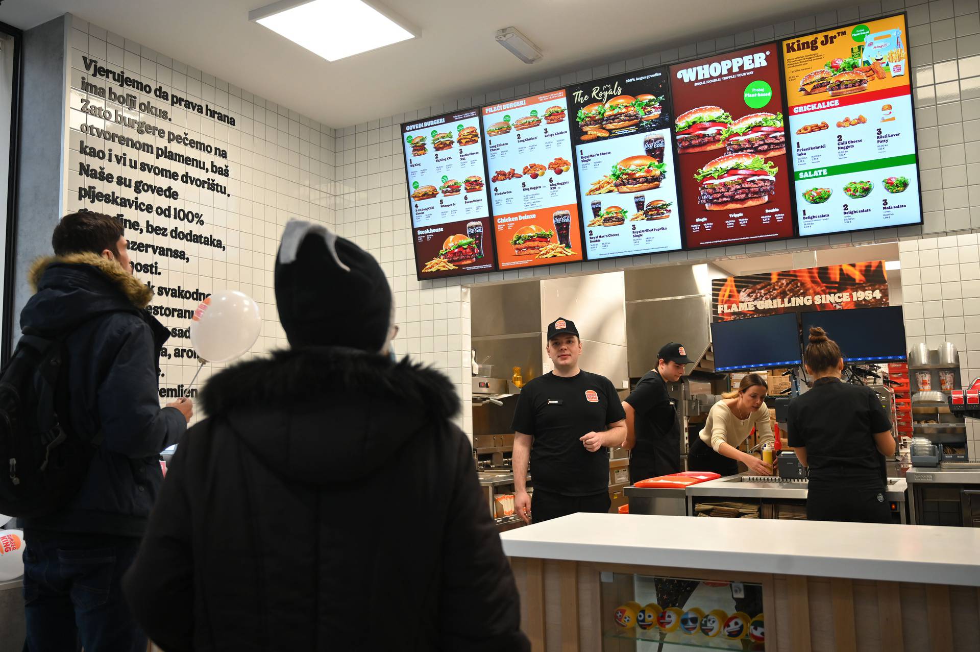 Otvorio se Burger King u Rugvici s Drive Thru uslugom,  donosimo detalje