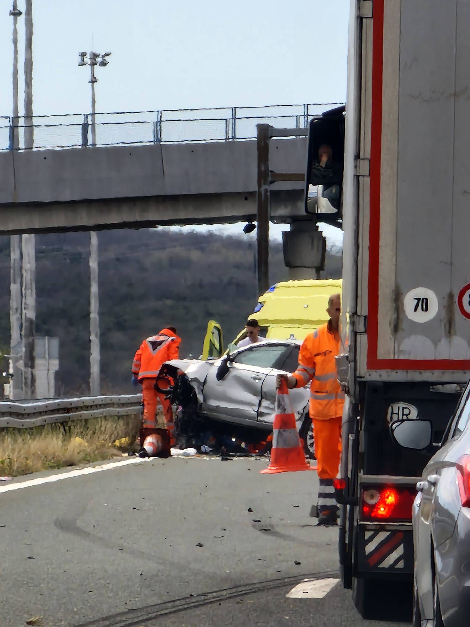 VIDEO Zbog  blagdana gužva i zastoji na cestama: Niz nesreća diljem zemlje, ima i ozlijeđenih