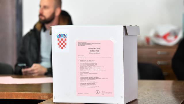 Građani izašli na prijevremene izbore za izbor članova Gradskog vijeća Grada Varaždina