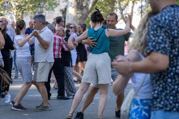Zagreb: Tango na zrinjevackom plesnjaku