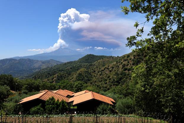 Italy's Mount&nbsp;Etna&nbsp;erupts