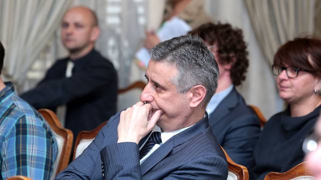 Potvrđeno: Karamarko traži da se ispita ima li sukoba interesa