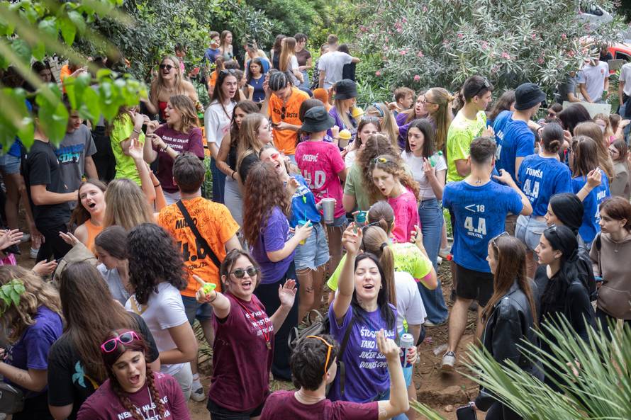 Dubrovnik: Dubrovački srednjoškolci kao i njihovi vršnjaci diljem Lijepe naše slave kraj škole