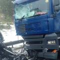 Stravično: Kamion pretjecao i udario  izravno u drugi kamion!