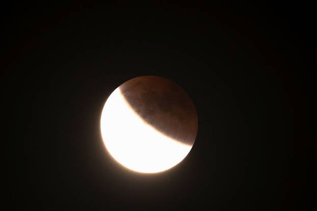 Total lunar eclipse in Cairo