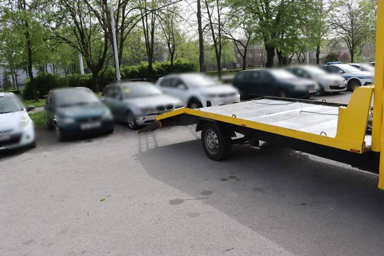 Šlep lopovi: Kamionom za vuču krali su aute s parkirališta po Zagrebu. Ulovili ih kod BMW-a