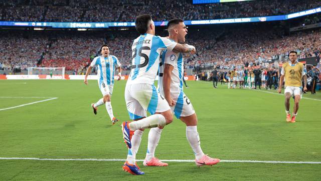 Soccer: Copa America-Chile vs Argentina