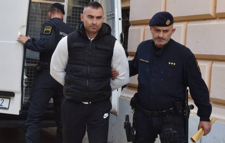 Zadar: PrivoÄenje Darka KovaÄeviÄa, Daruvarca sucu istrage