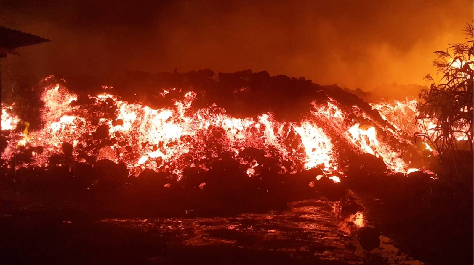 Flowing lava from the volcanic eruption of Mount Nyiragongo, is seen in Goma