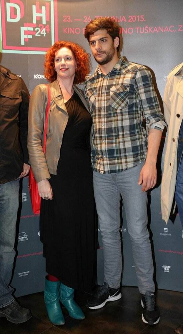 Prije godinu dana objavila brak s 26 godina mlađim, ali Petra nije jedina koja voli mlađahne