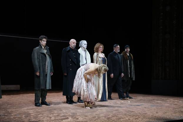 FOTO 'Trilogija o Agamemnonu 2.0' okupila brojne uzvanike. Pogledajte tko je bio u HNK-u