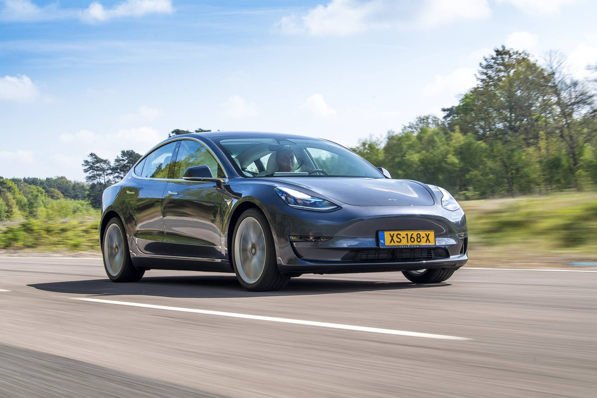 Tesla je konačno u Hrvatskoj, najjeftiniji model 319.990 kn