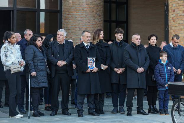 FOTO Brojne legende ispratile Rudija Belina na vječni počinak. 'Njegov trag će zauvijek ostati'