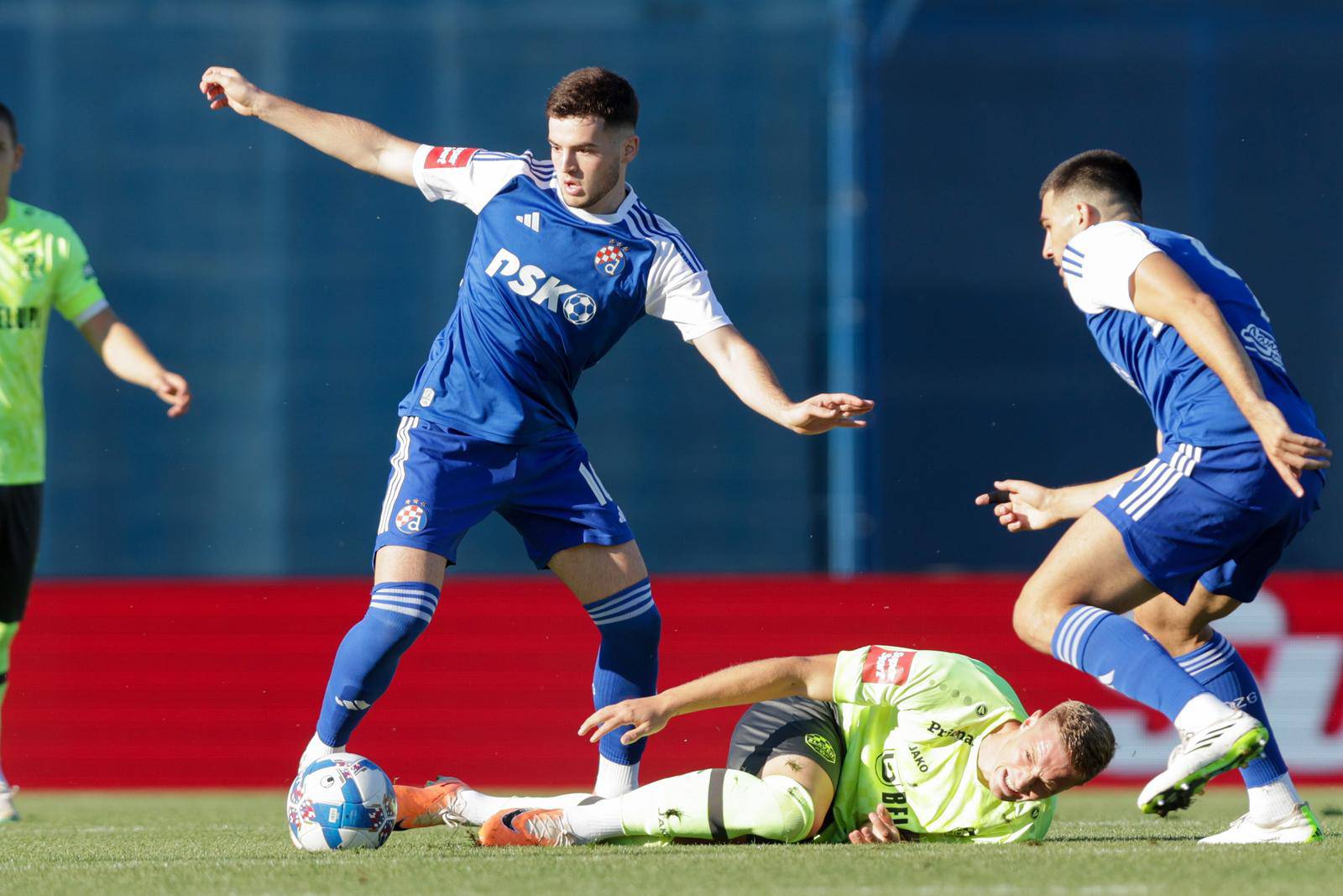 Zagreb: Dinamo i Slaven sastali se u 6. kolu SuperSport HNL 