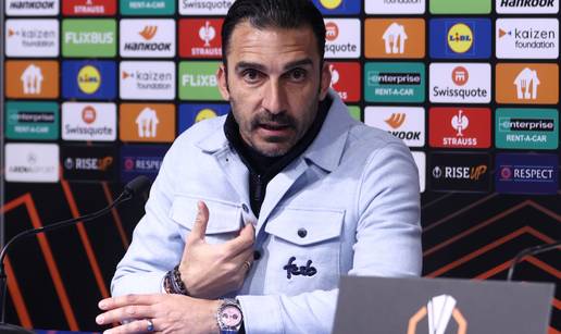 Trener FCSB-a poludio na svoje igra&ccaron;e: Katastrofa! Kao da su bili na pikniku, ovo nema smisla