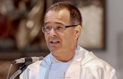 Fra Tolić o blagdanu Svih svetih: 'Smrt ne prekida ljubav, nego je pretvara u svjetlost i sjećanje'