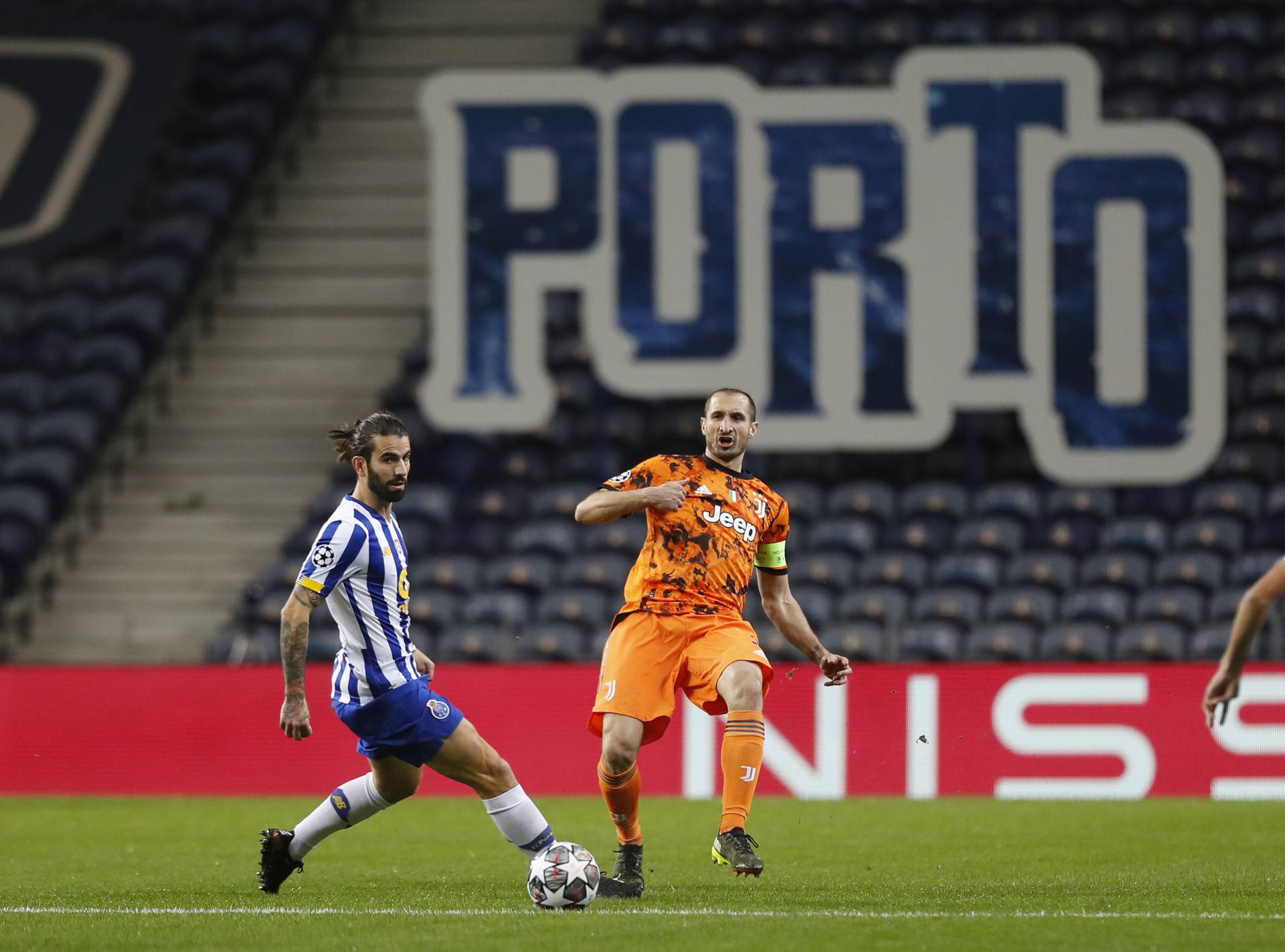 Champions League - Round of 16 First Leg - FC Porto v Juventus