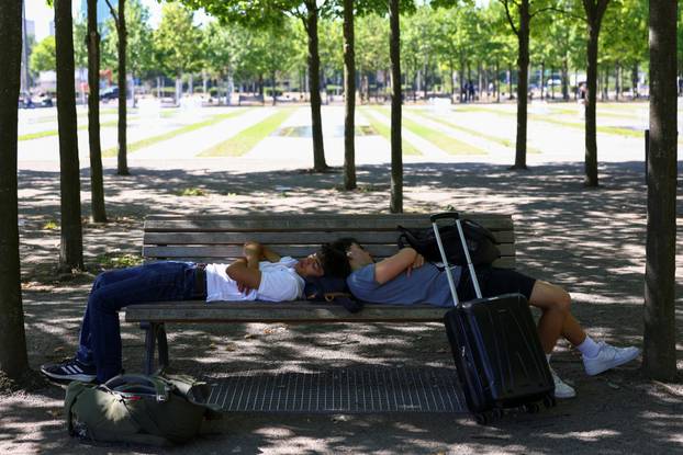 Heat wave hits Germany
