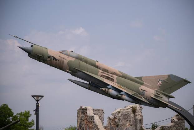 Turanj: Muzej Domovinskog rata Karlovac – Turanj povijesni je muzej o nastanku suvremene Republike Hrvatske i borbi za neovisnost u Domovinskom ratu