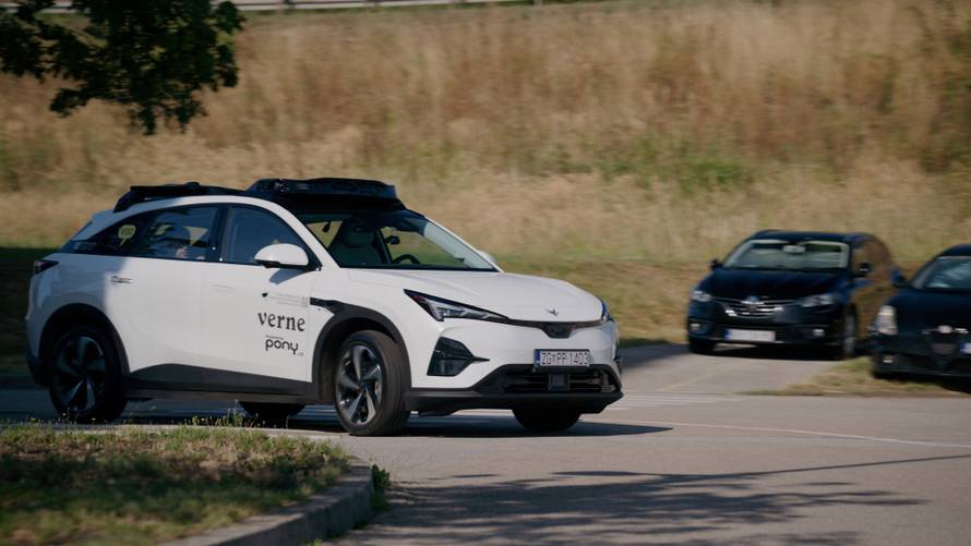 Nije scena iz filma: Robotaksi bez vozača vozi zagrebačkim ulicama, evo kako izgleda