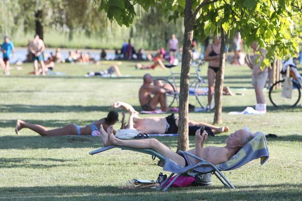 Karlovac: Osvjezenje na rijeci Korani