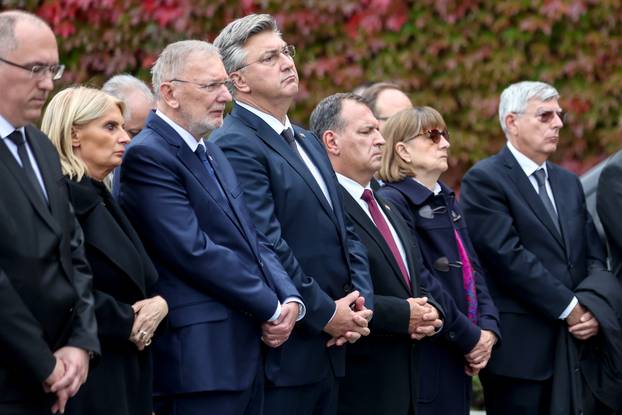 Posljednji ispraćaj Ante Ćorušića na Mirogoju