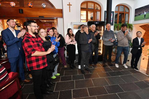 Varaždin: Otvorena prva samostalna izložba Ivone Dragičević