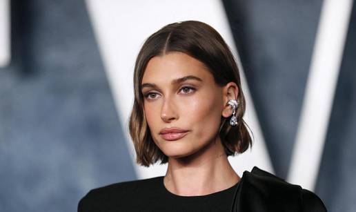 Hailey Bieber osvrnula se na glasine o trudnoći s Justinom: 'Ne smijem biti ni napuhana...'