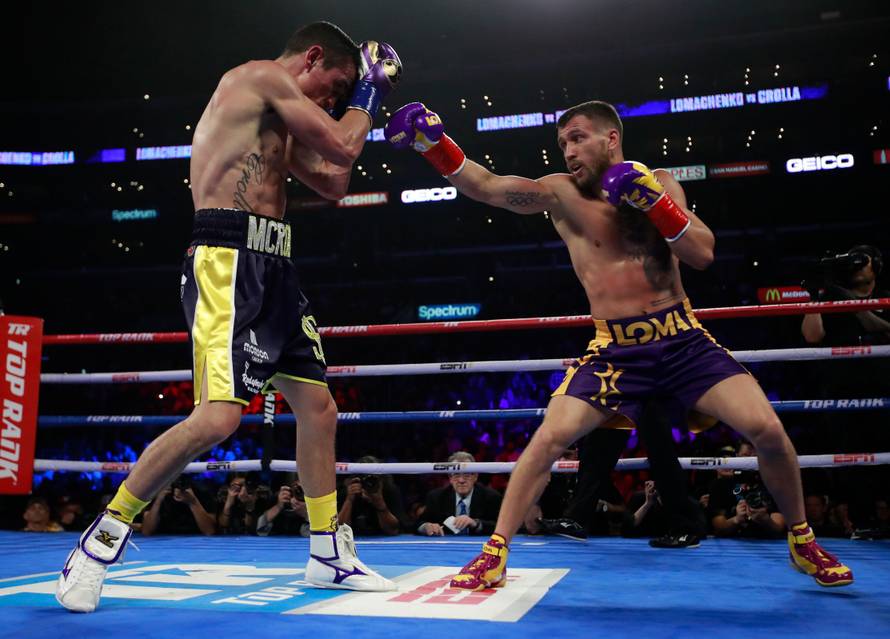 Tko je ugasio svjetlo? Brutalan nokaut čudesnog Lomačenka...