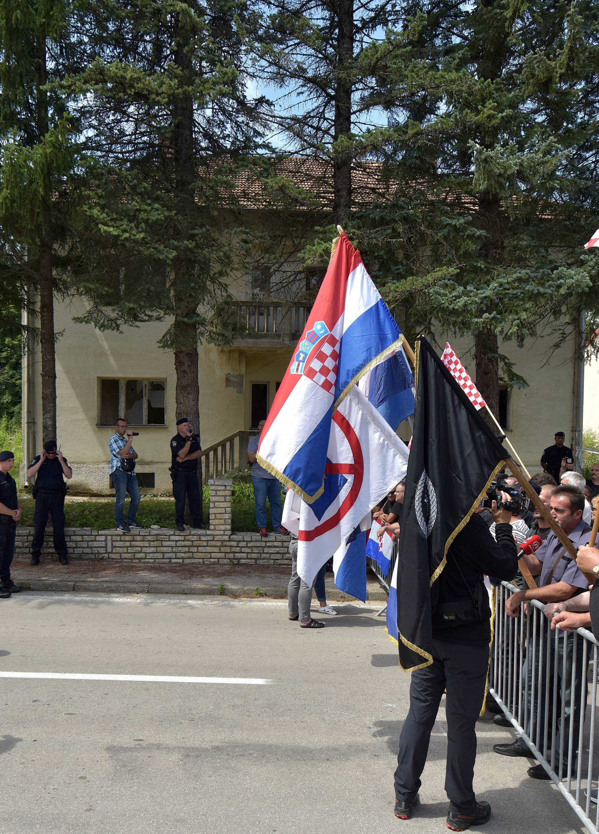 Pupovac pozvao minutu šutnje za ubijene u Boričevcu i Brotnji