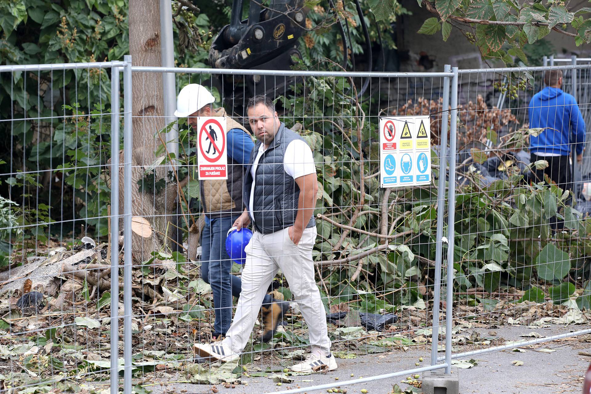 Zagreb: Pocelo rusenje zgrade u Paropmlinskoj 17