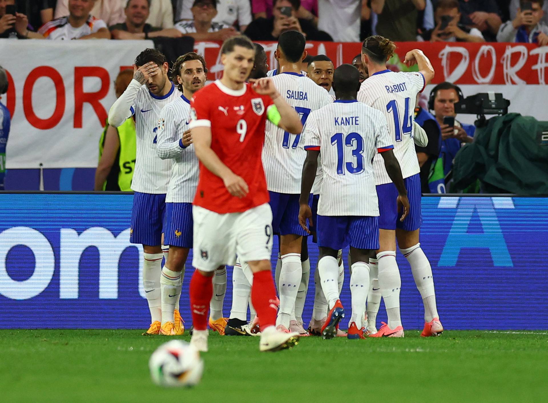 Euro 2024 - Austria v France